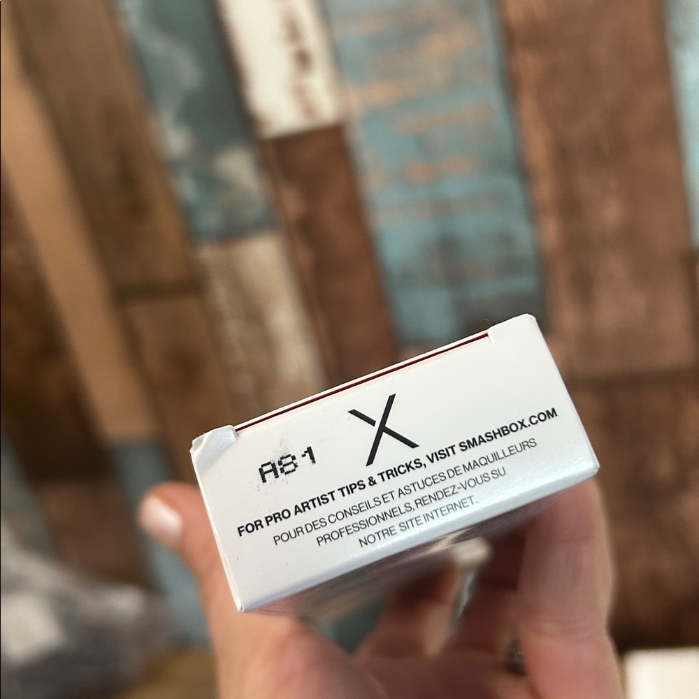 Smashbox Foundation Collection - Deep Rich to Light Olive - Picture 16 of 16